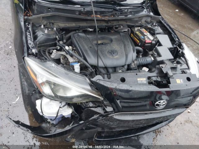 3MYDLBYV6KY505328 Toyota YARIS LE
