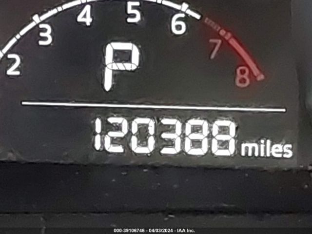 3MYDLBYV6KY505328 Toyota YARIS LE
