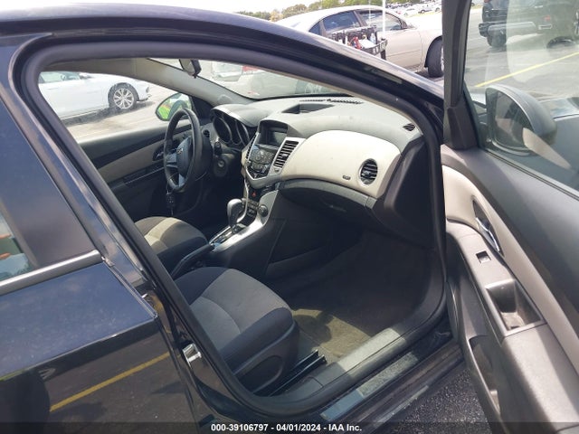 Chevrolet Cruze Ls Auto 2014 1G1PA5SG4E7436831 Image 5