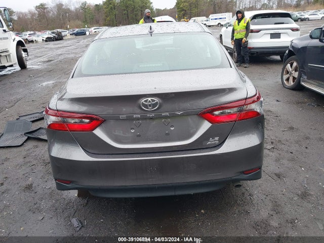 Toyota CAMRY LE 2024 4T1C11BK1RU117330 Image 16