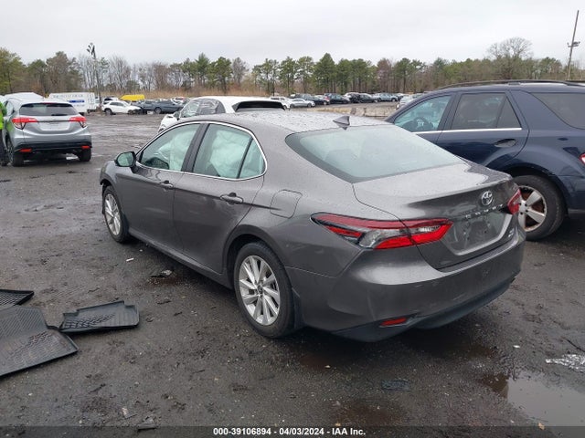 Toyota CAMRY LE 2024 4T1C11BK1RU117330 Image 3