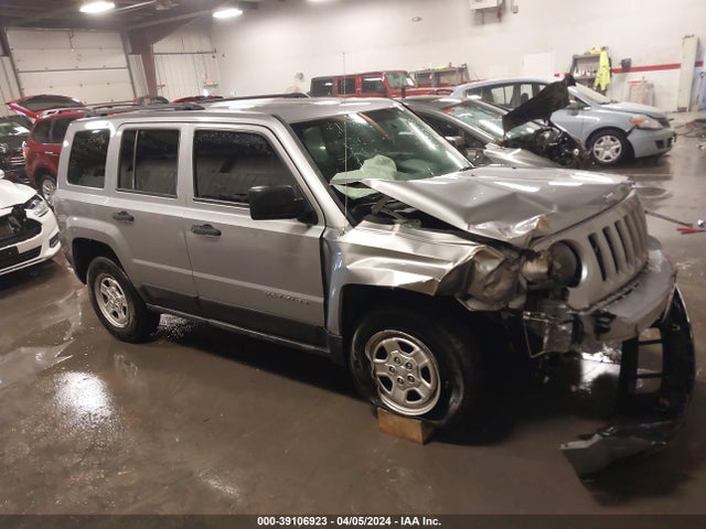 1C4NJRBBXHD110290 auction archive image
