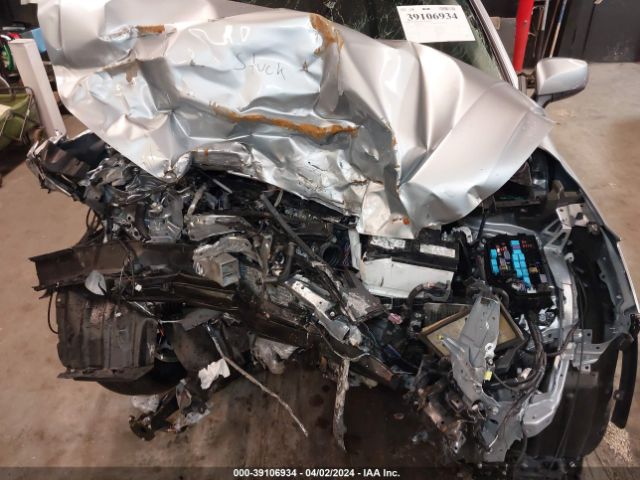 7MUBAABG3NV043585 Toyota Corolla Cross Le