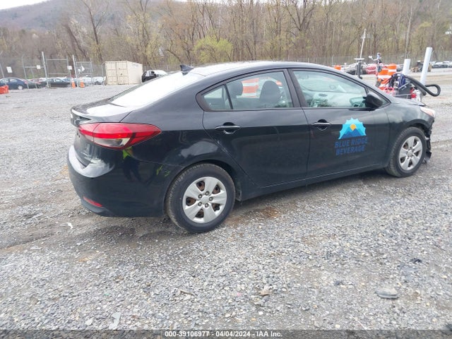 KIA FORTE LX 2017 3KPFL4A78HE041371 Image 4