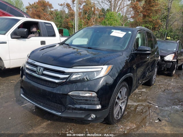Honda Pilot Touring 2017 5FNYF6H96HB036098 Image 2