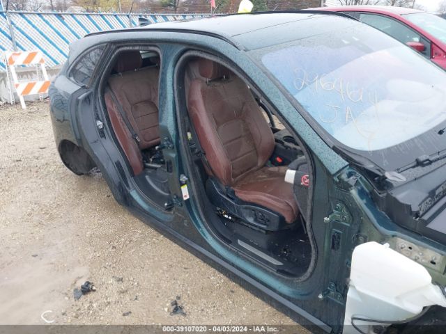 SADCM2BV0HA076673 Jaguar F-PACE S