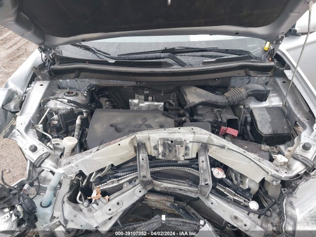 JA4AD3A38EZ012512 Mitsubishi Outlander Se
