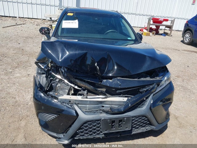 Toyota CAMRY SE 2018 4T1B11HK2JU660001 Image 6