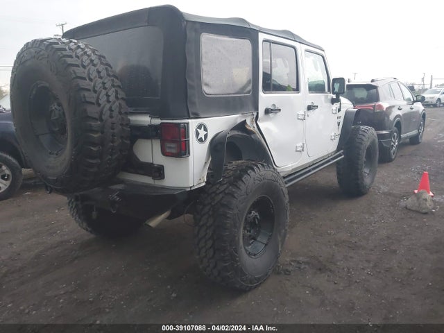 1C4BJWDG2JL858764 Jeep Wrangler Jk Unlimited Freedom Edition 4x4