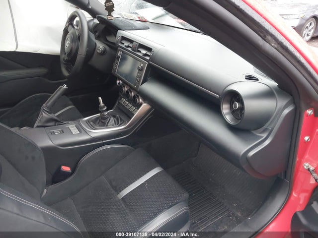 Toyota Gr86 Premium 2023 JF1ZNBE12P9760755 Image 5