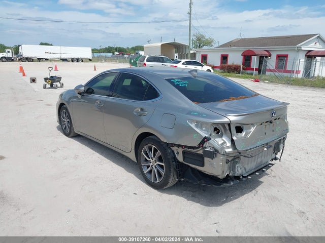 Lexus ES 300H 2017 JTHBW1GG5H2134498 Image 3