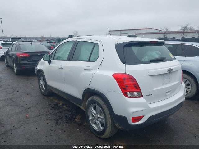 Chevrolet TRAX LS 2019 3GNCJKSB1KL397946 Image 3