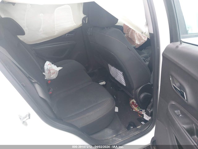 Chevrolet TRAX LS 2019 3GNCJKSB1KL397946 Image 8