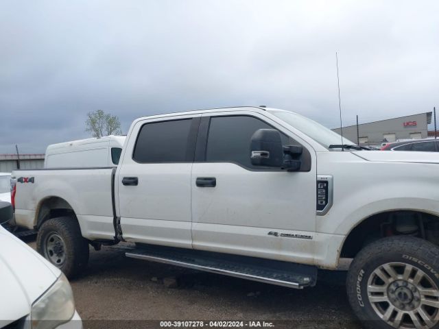 1FT7W2BT6JEC45048 Ford F-250 Xlt