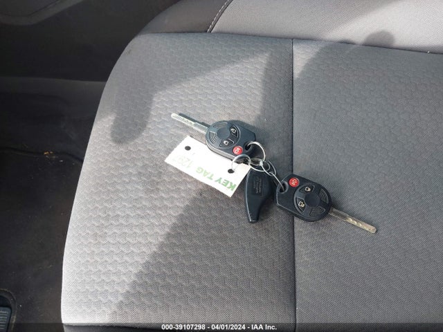 Ford ESCAPE SE 2017 1FMCU0GD1HUE66725 Image 11