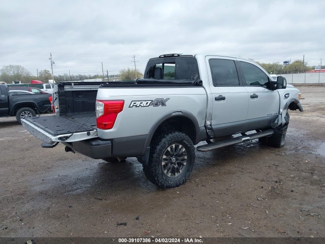 Nissan Titan Pro-4x 2017 1N6AA1E56HN515446 Image 4