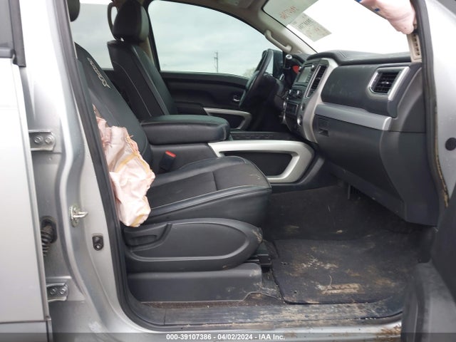 Nissan Titan Pro-4x 2017 1N6AA1E56HN515446 Image 5