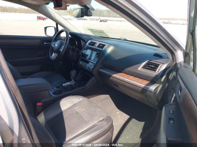 Subaru Outback 3.6r Limited 2017 4S4BSENC7H3210569 Image 5