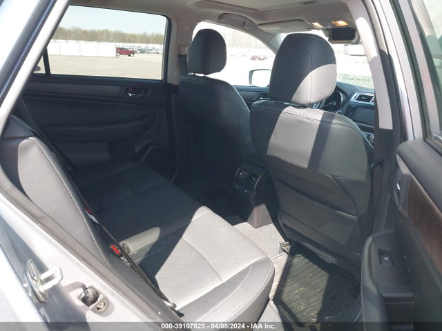 Subaru Outback 3.6r Limited 2017 4S4BSENC7H3210569 Image 8