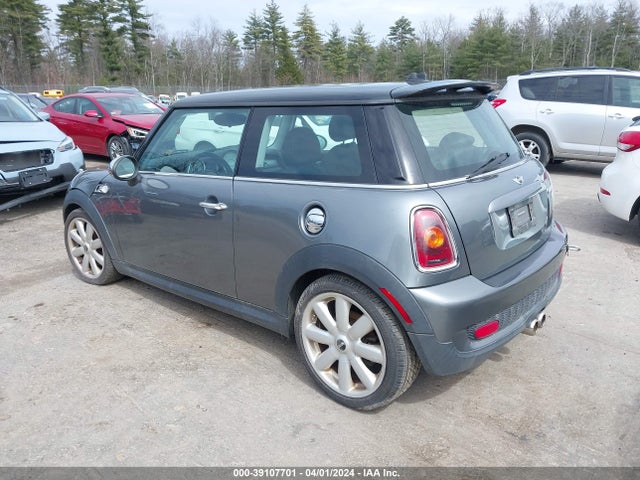2009 MINI COOPER S WMWMF73549TT96930 Photo 2