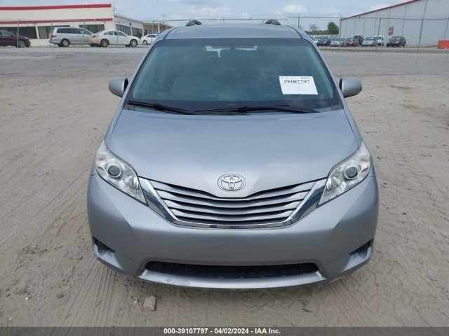 Toyota Sienna Le 8 Passenger 2015 5TDKK3DC8FS568687 Image 12