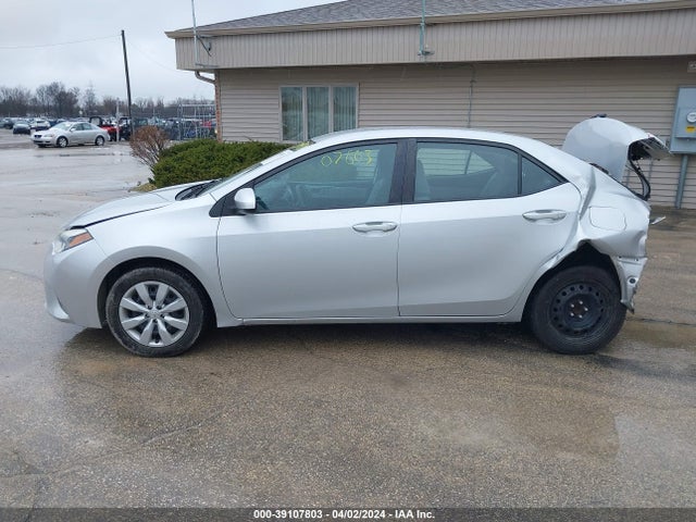 Toyota COROLLA LE 2015 5YFBURHE7FP210188 Image 14