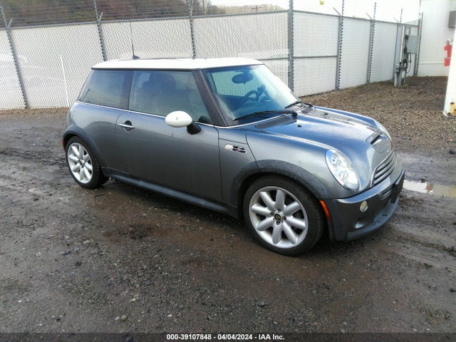 2005 MINI COOPER S WMWRE33495TD98517 Photo 0