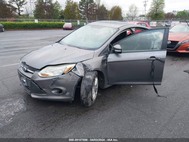 Ford FOCUS SE 2014 1FADP3F25EL255679 Image 2