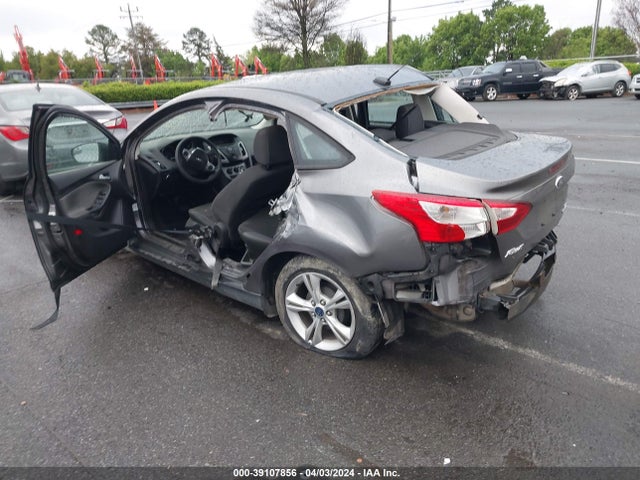 Ford FOCUS SE 2014 1FADP3F25EL255679 Image 3