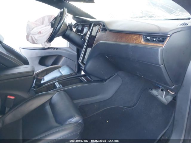 5YJXCBE2XLF300615 Tesla Model X Long Range Dual Motor All-wheel Drive/long Range Plus Dual Motor All-wheel Drive
