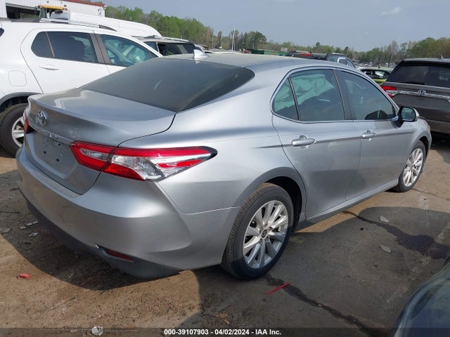 Toyota CAMRY LE 2020 4T1C11AK4LU997769 Image 4