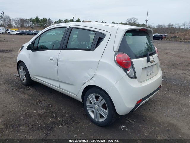 Chevrolet Spark 1lt Cvt 2015 KL8CD6S90FC737277 Image 3