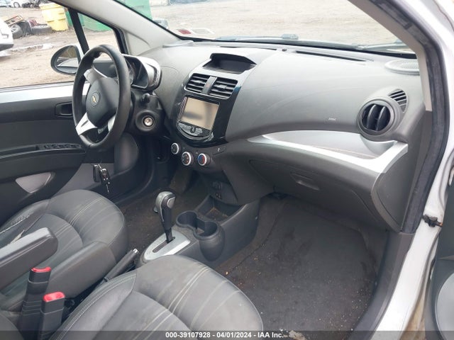 Chevrolet Spark 1lt Cvt 2015 KL8CD6S90FC737277 Image 5