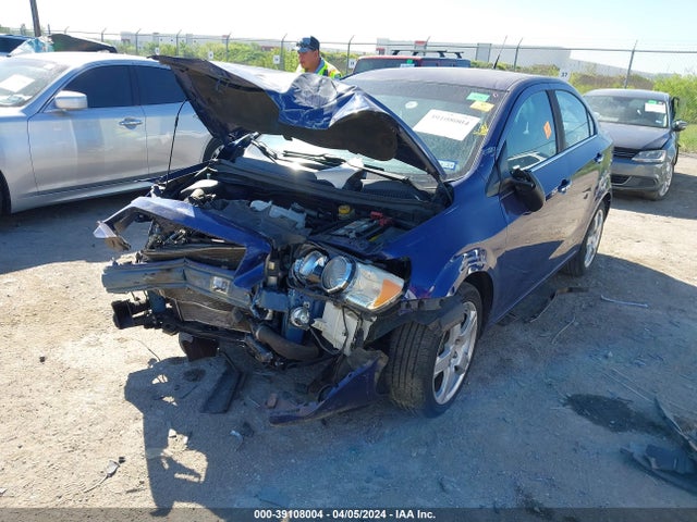 Chevrolet Sonic Ltz Auto 2014 1G1JE5SB0E4229675 Image 2