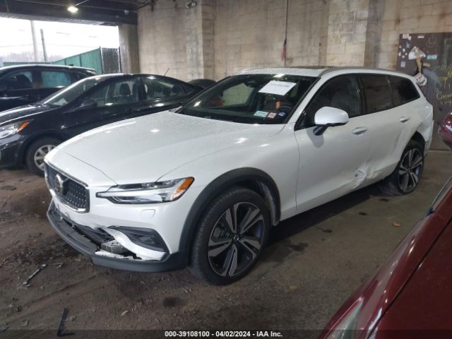 2023 VOLVO V60 CROSS COUNTRY YV4L12WZ6P2106296 Photo 1