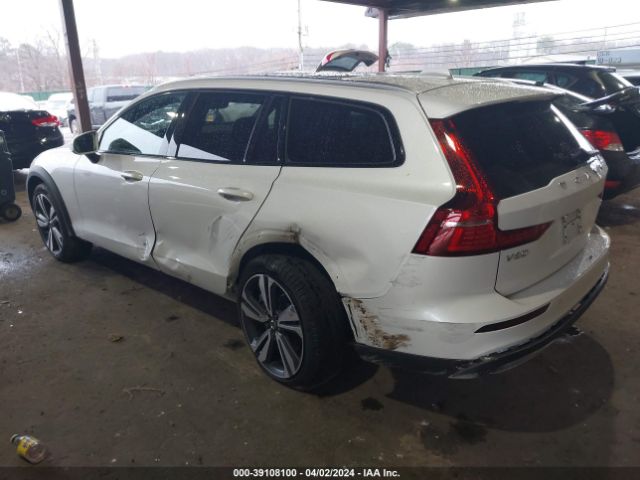 2023 VOLVO V60 CROSS COUNTRY YV4L12WZ6P2106296 Photo 2