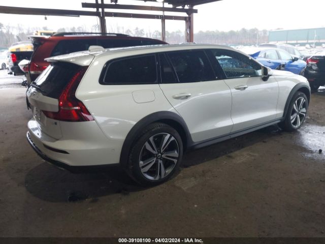 2023 VOLVO V60 CROSS COUNTRY YV4L12WZ6P2106296 Photo 3