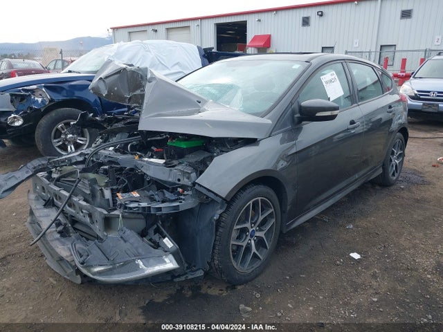 Ford FOCUS SE 2016 1FADP3K26GL363155 Image 2