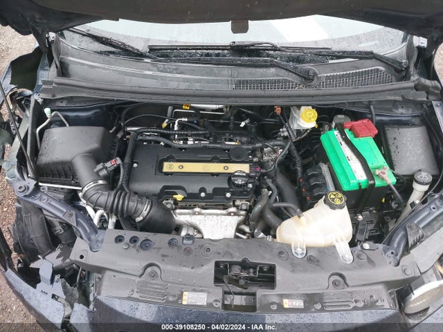 Chevrolet Sonic Lt Auto 2015 1G1JC5SB8F4205924 Image 10