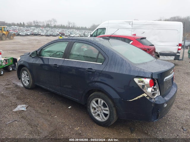 Chevrolet Sonic Lt Auto 2015 1G1JC5SB8F4205924 Image 3