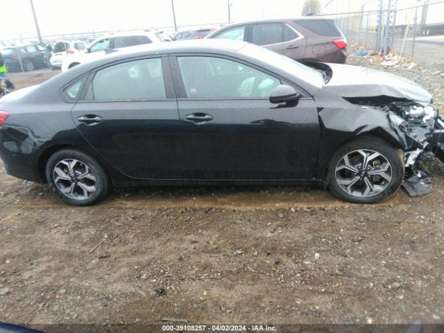 3KPF24AD9LE210637 KIA Forte Lxs