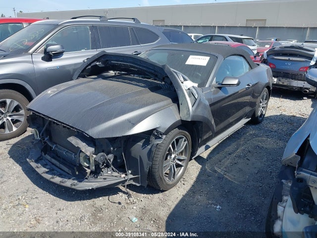 Ford Mustang Ecoboost Premium 2017 1FATP8UH6H5310858 Image 2