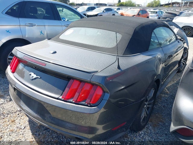Ford Mustang Ecoboost Premium 2017 1FATP8UH6H5310858 Image 4