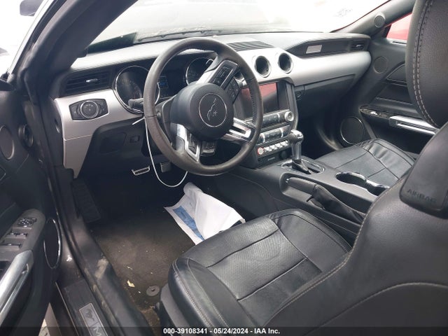 Ford Mustang Ecoboost Premium 2017 1FATP8UH6H5310858 Image 5