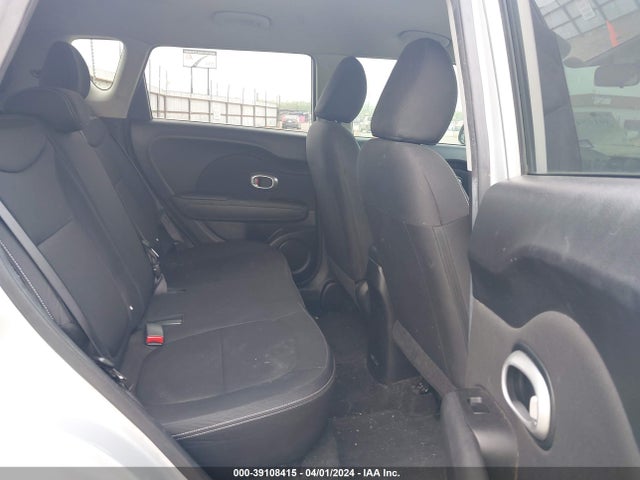 KIA Soul 2015 KNDJN2A29F7772885 Image 8