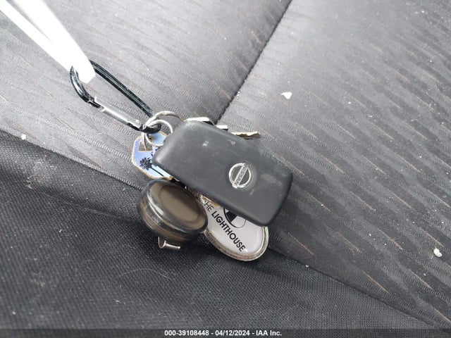 Nissan ROGUE S 2017 KNMAT2MT1HP580731 Image 11