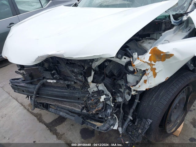 Nissan ROGUE S 2017 KNMAT2MT1HP580731 Image 6