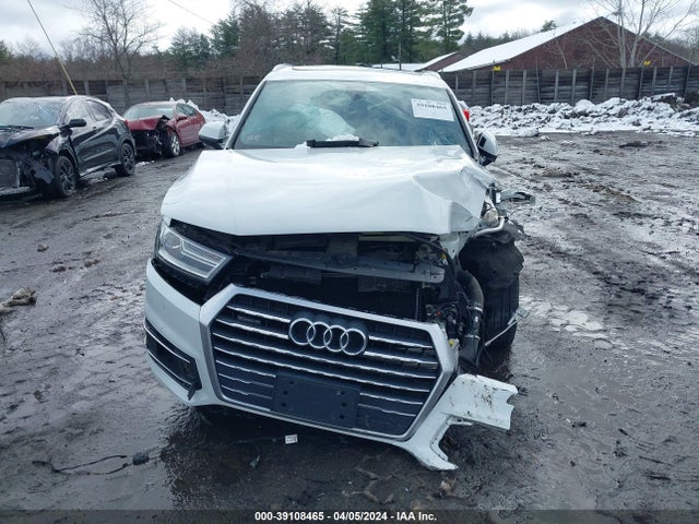 WA1LHAF71HD041459 Audi Q7 2.0t Premium
