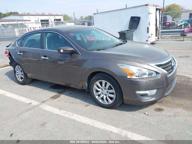 Nissan Altima 2.5 S 2015 1N4AL3AP0FC272795 главное изображение