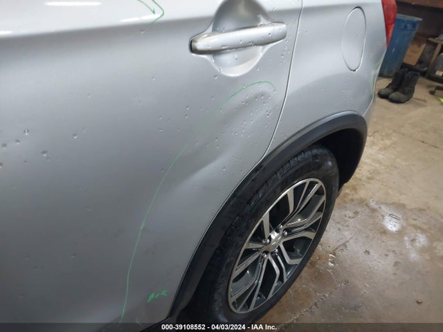 JA4AP4AU2KU011550 Mitsubishi Outlander Sport 2.0 Se